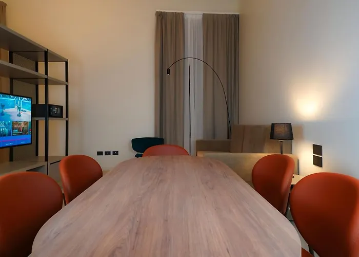 21 בית הארחה 4*