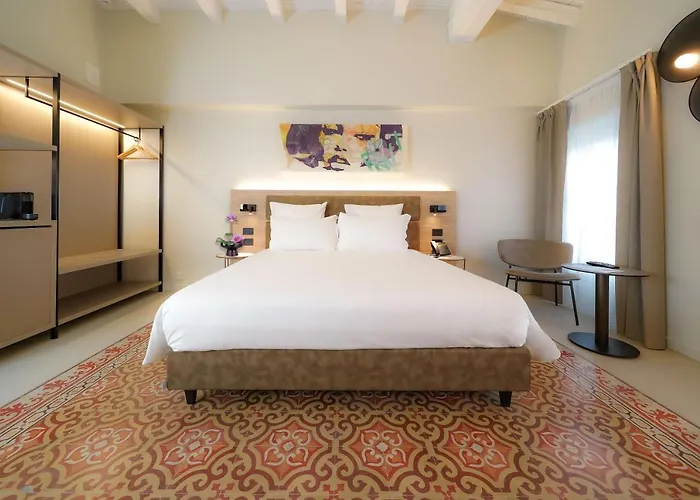 21 בית הארחה 4*